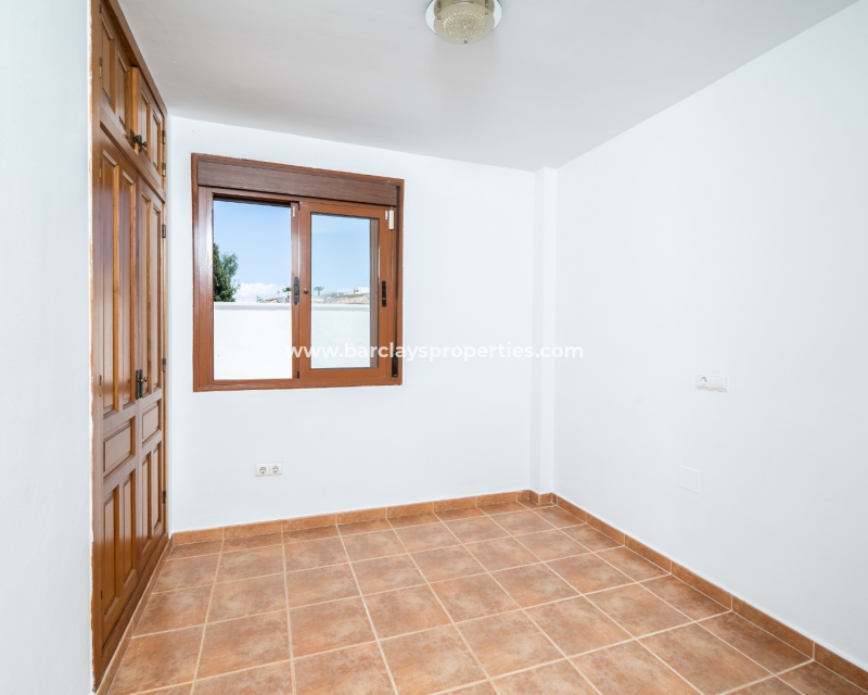 Wederverkoop - Vrijstaande Villa - Urb. La Marina