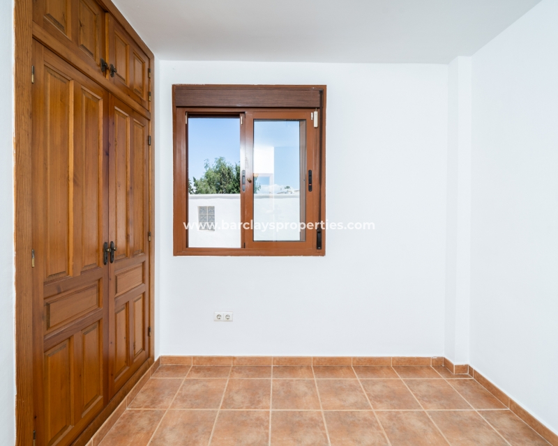 Wederverkoop - Vrijstaande Villa - Urb. La Marina