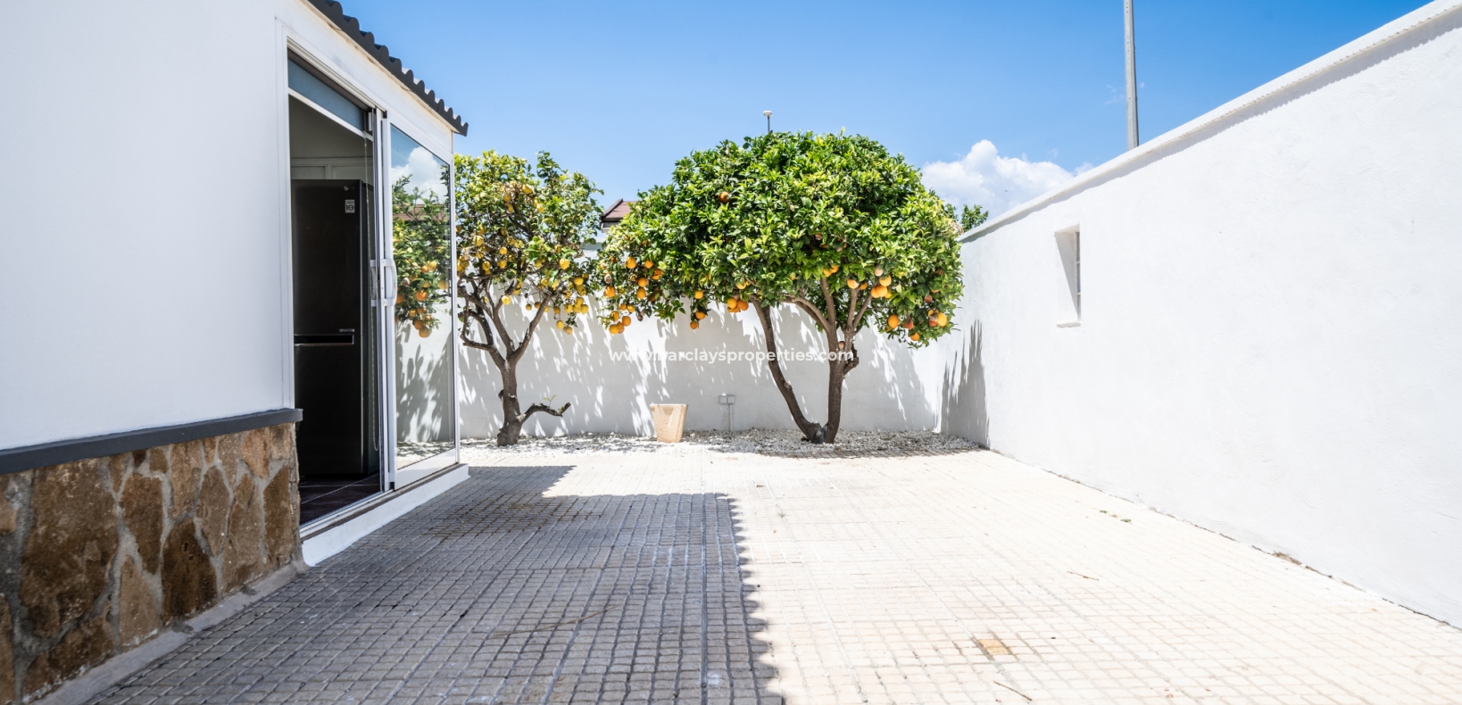 Wederverkoop - Vrijstaande Villa - Urb. La Marina