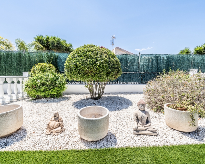 Wederverkoop - Vrijstaande Villa - Urb. La Marina