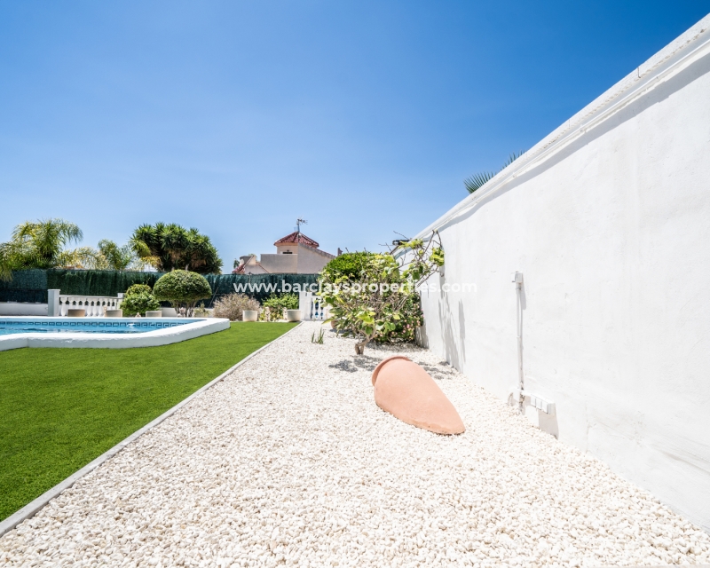 Wederverkoop - Vrijstaande Villa - Urb. La Marina