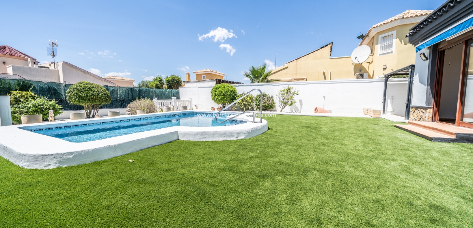 Wederverkoop - Vrijstaande Villa - Urb. La Marina