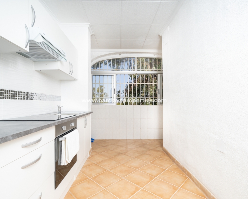 Wederverkoop - Vrijstaande Villa - Urb. La Marina