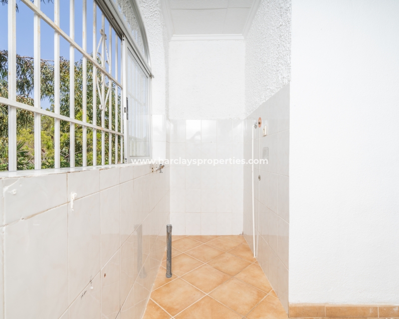 Wederverkoop - Vrijstaande Villa - Urb. La Marina