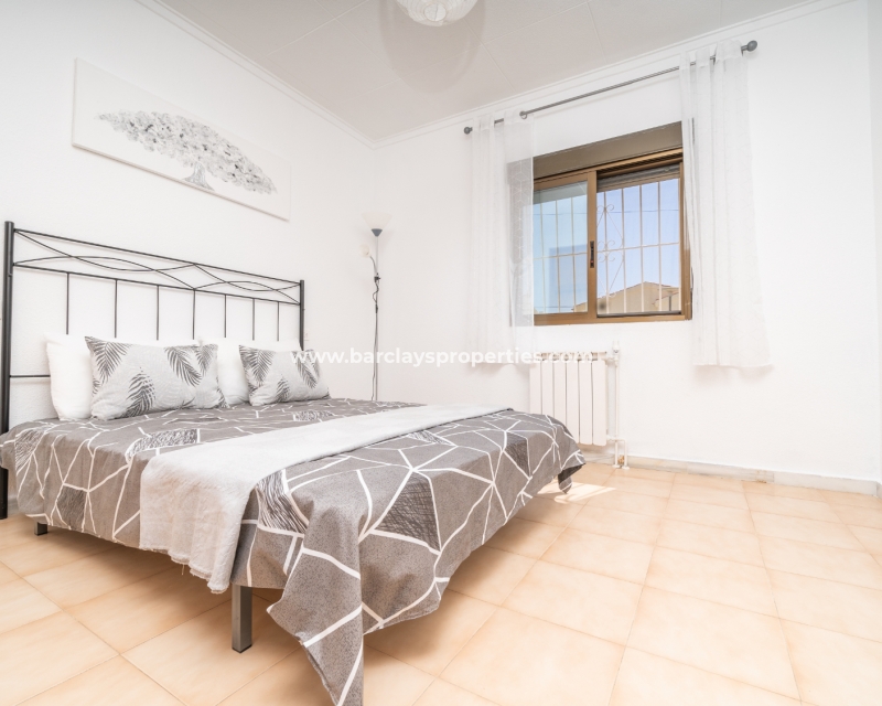 Wederverkoop - Vrijstaande Villa - Urb. La Marina