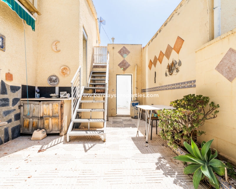 Wederverkoop - Vrijstaande Villa - Urb. La Marina