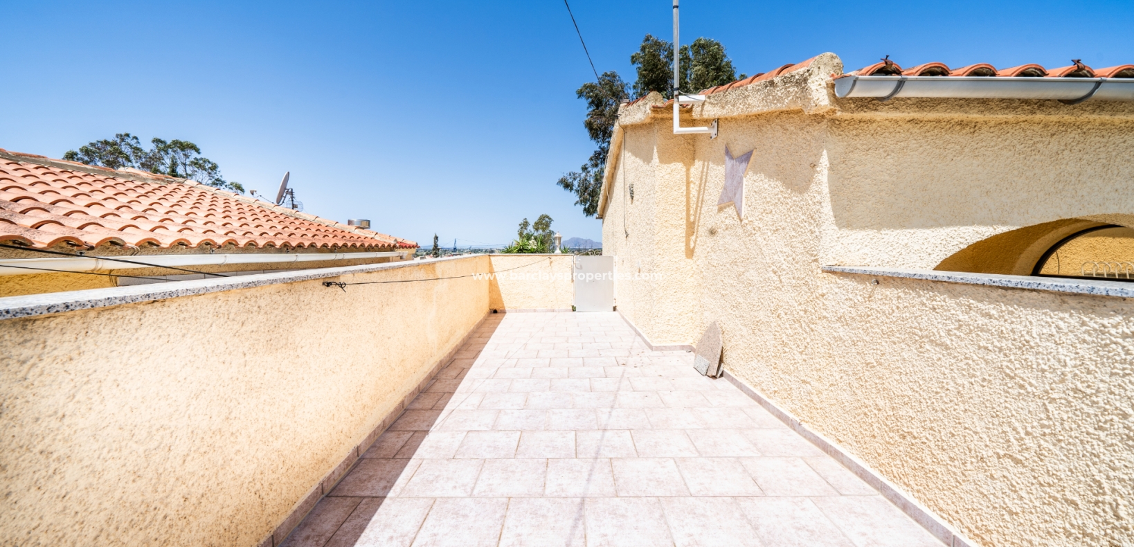 Wederverkoop - Vrijstaande Villa - Urb. La Marina