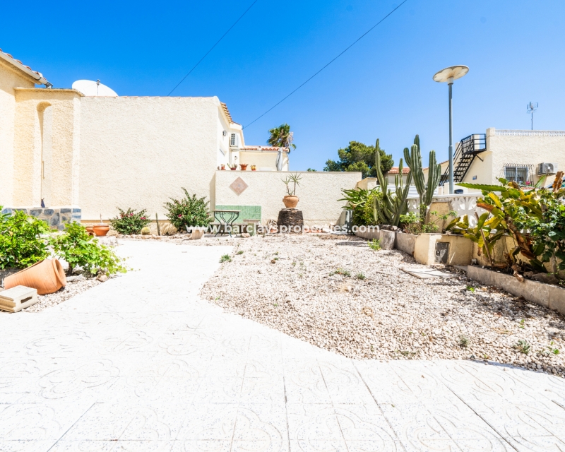 Wederverkoop - Vrijstaande Villa - Urb. La Marina