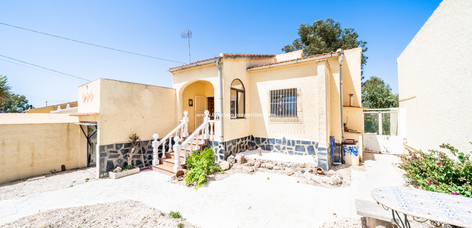 Wederverkoop - Vrijstaande Villa - Urb. La Marina