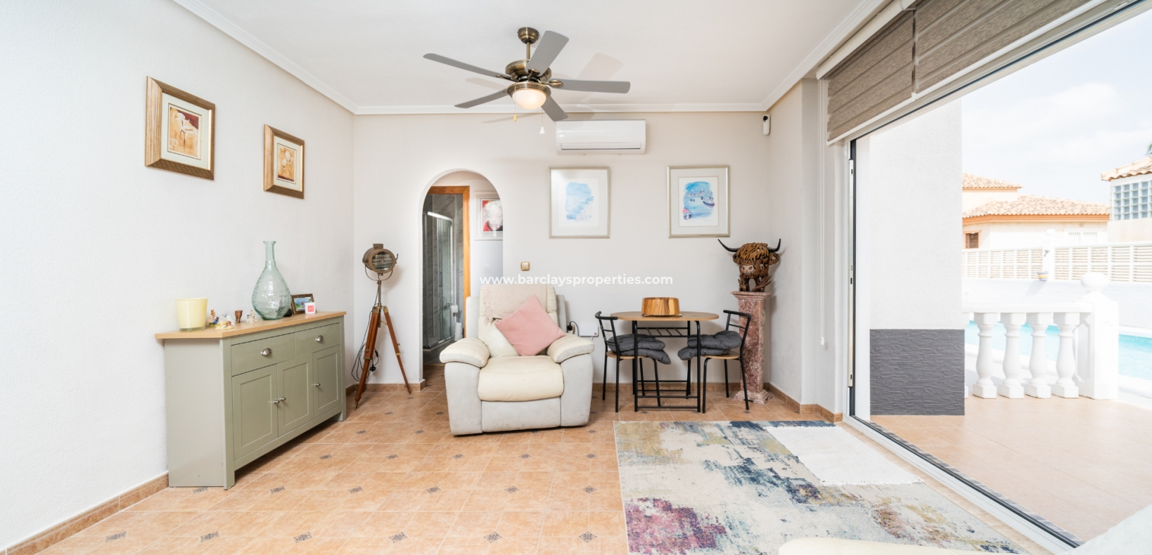 Wederverkoop - Vrijstaande Villa - Urb. La Marina