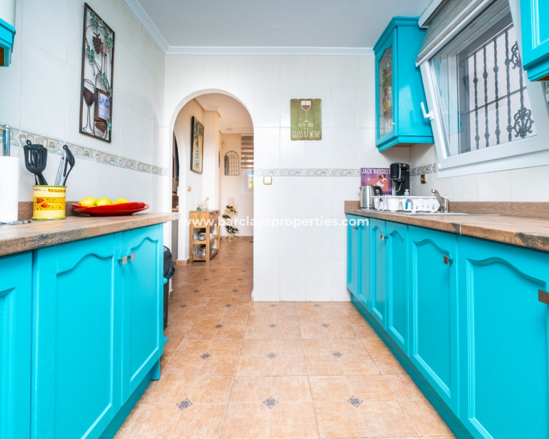 Wederverkoop - Vrijstaande Villa - Urb. La Marina