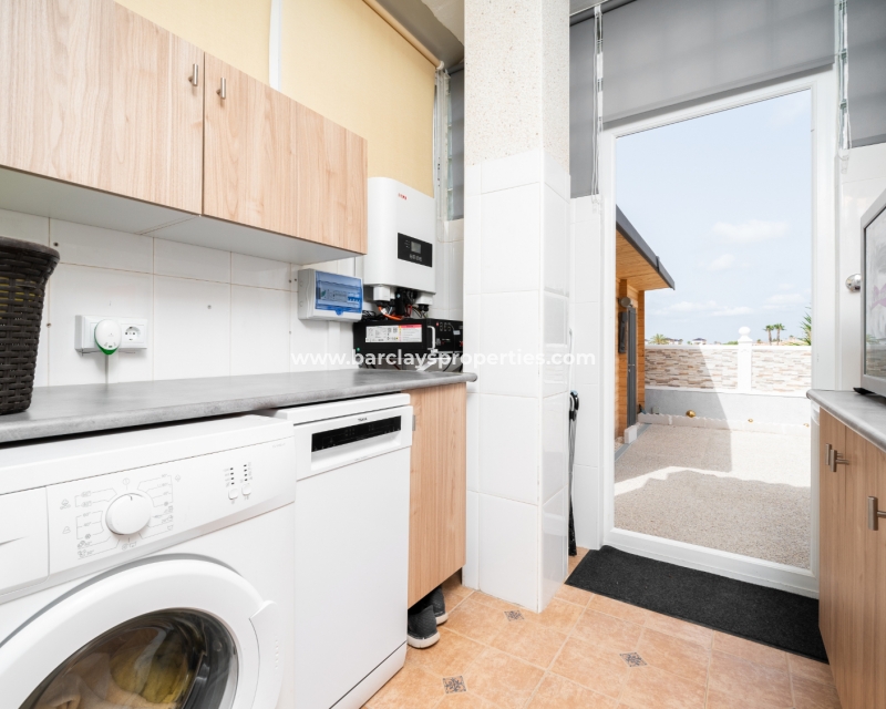 Wederverkoop - Vrijstaande Villa - Urb. La Marina