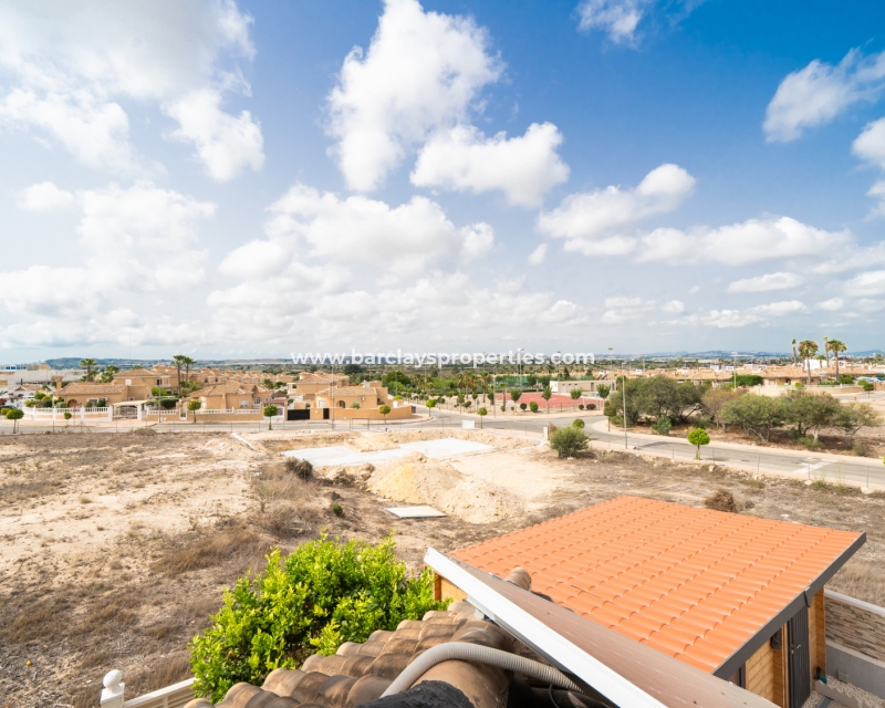 Wederverkoop - Vrijstaande Villa - Urb. La Marina