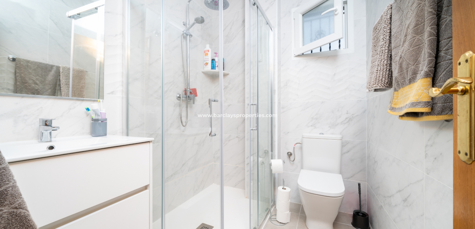 Wederverkoop - Vrijstaande Villa - Urb. La Marina