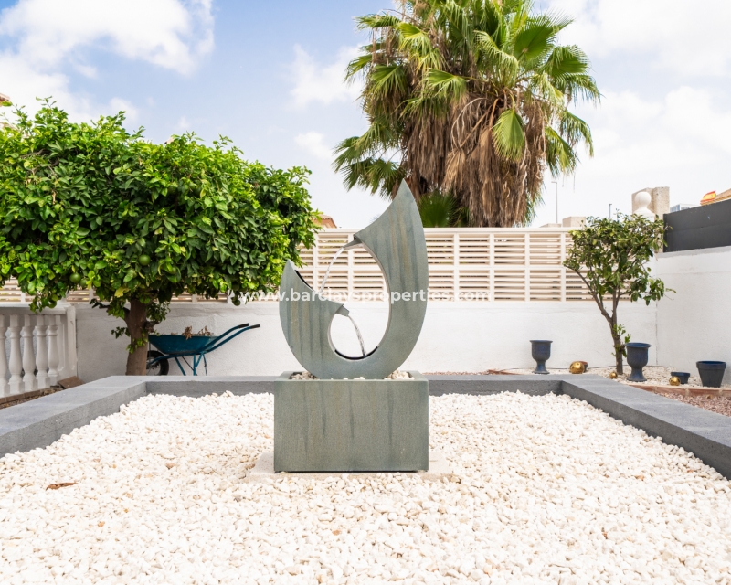 Wederverkoop - Vrijstaande Villa - Urb. La Marina