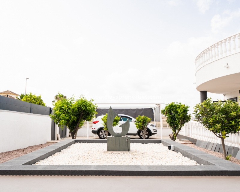 Wederverkoop - Vrijstaande Villa - Urb. La Marina