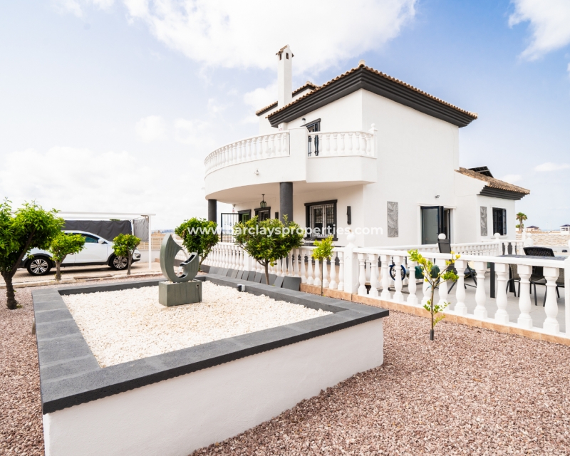 Wederverkoop - Vrijstaande Villa - Urb. La Marina