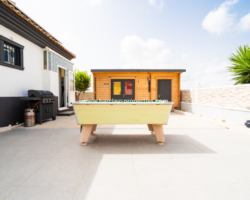 Wederverkoop - Vrijstaande Villa - Urb. La Marina