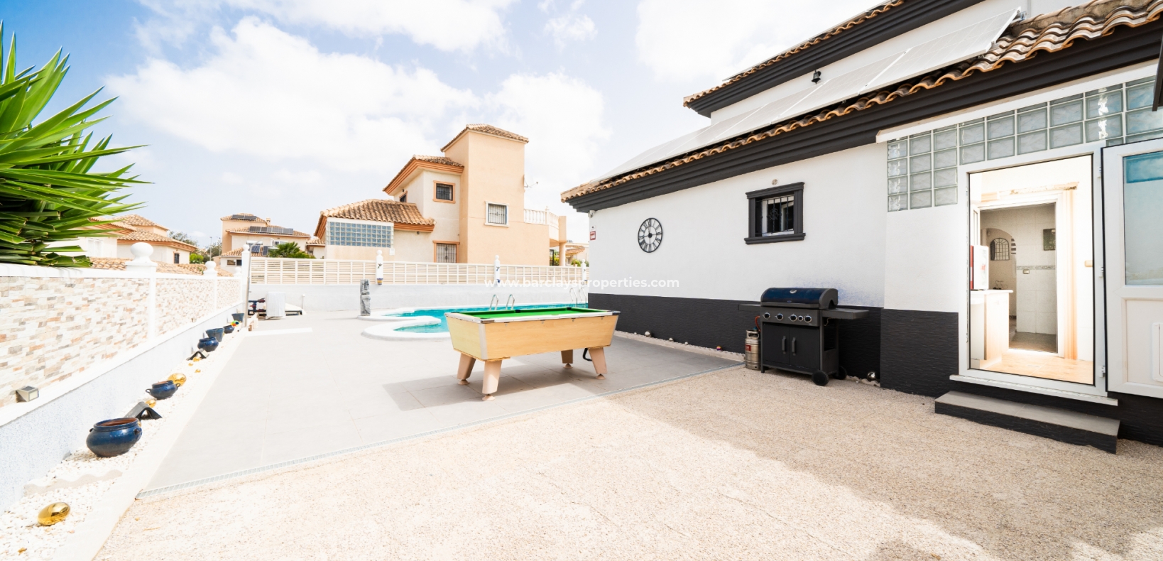 Wederverkoop - Vrijstaande Villa - Urb. La Marina