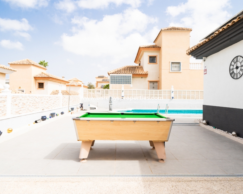 Wederverkoop - Vrijstaande Villa - Urb. La Marina