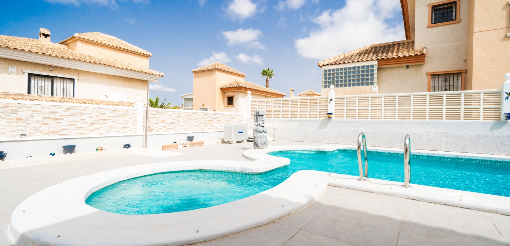 Wederverkoop - Vrijstaande Villa - Urb. La Marina