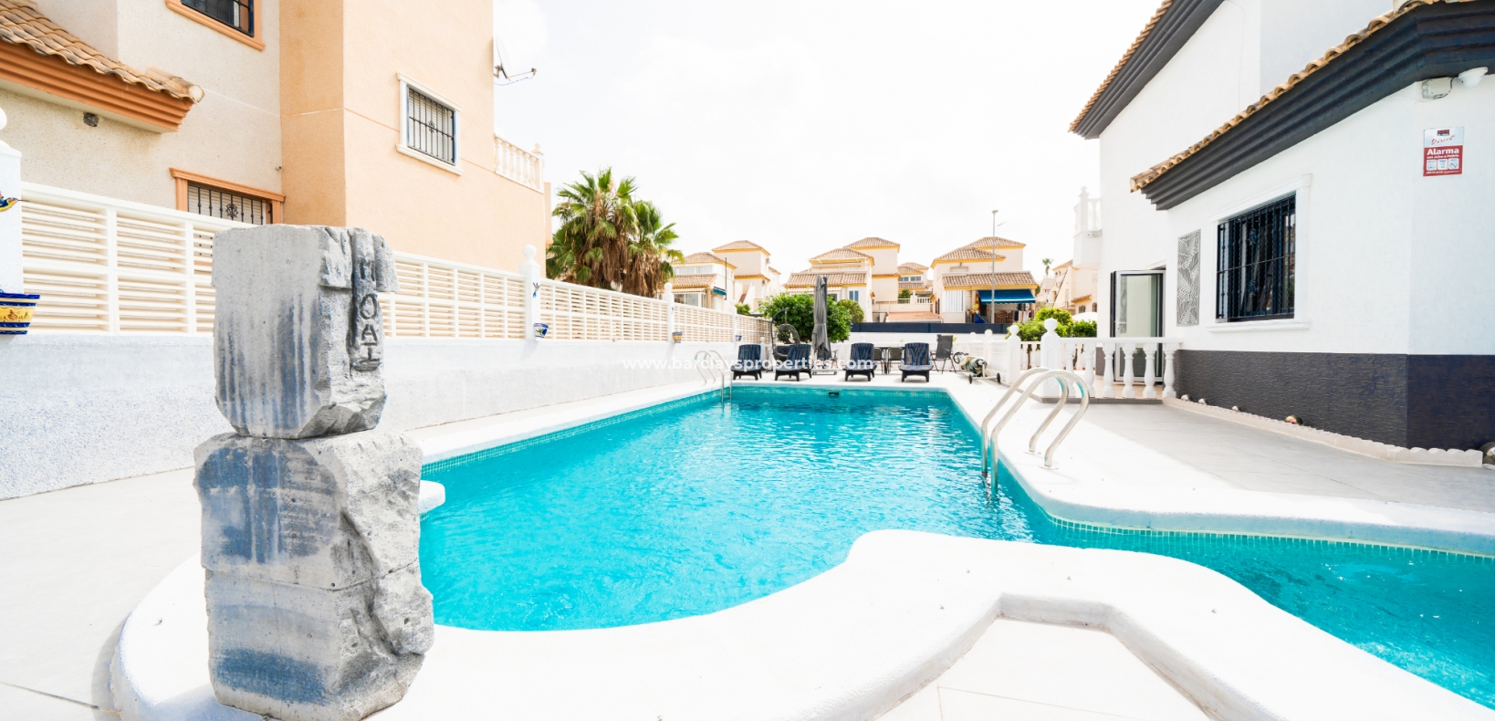 Wederverkoop - Vrijstaande Villa - Urb. La Marina