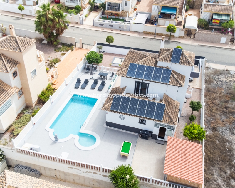 Wederverkoop - Vrijstaande Villa - Urb. La Marina