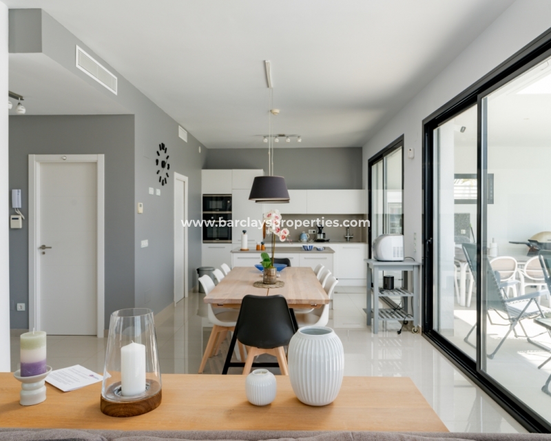 Wederverkoop - Vrijstaande Villa - Urb. La Marina