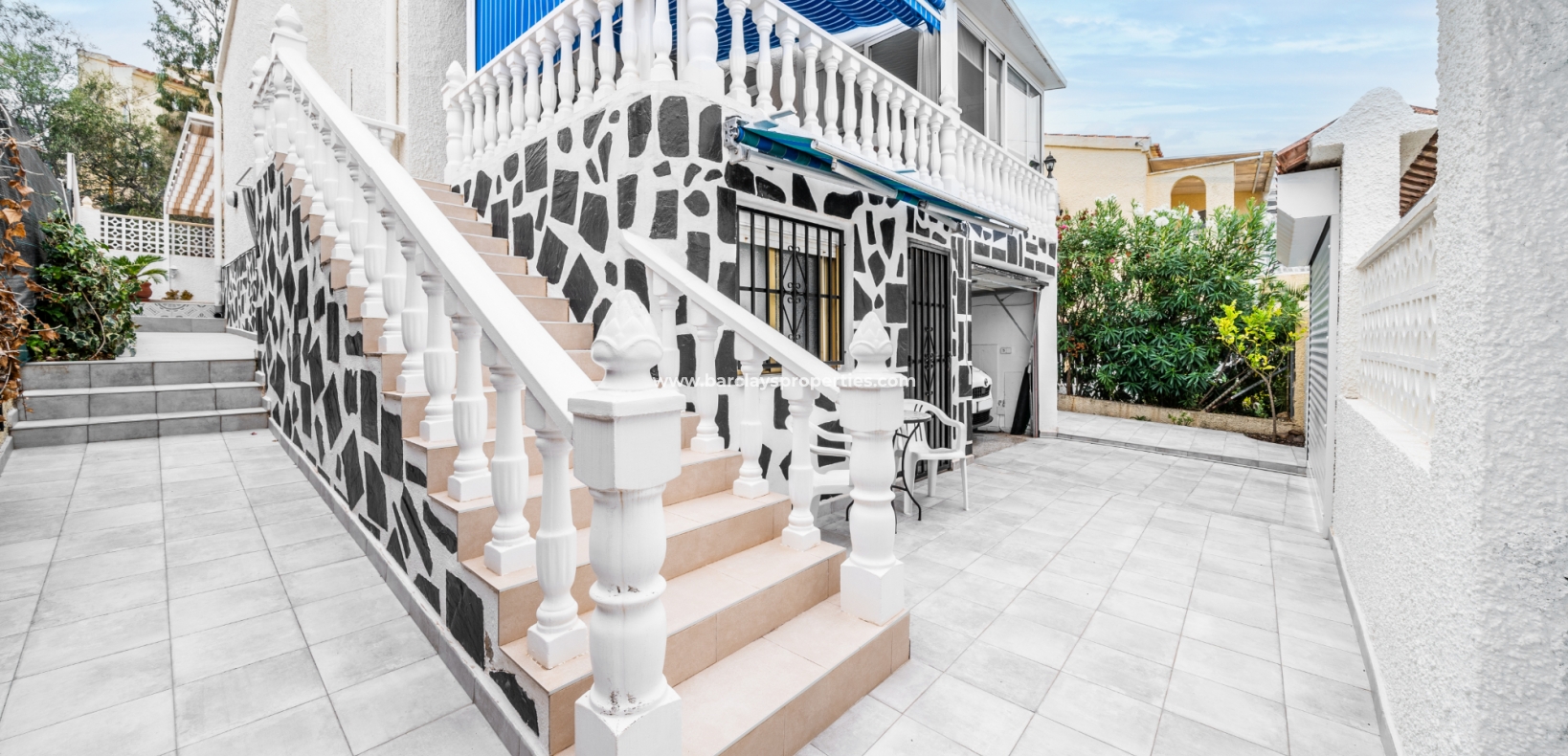 Wederverkoop - Vrijstaande Villa - Urb. La Marina