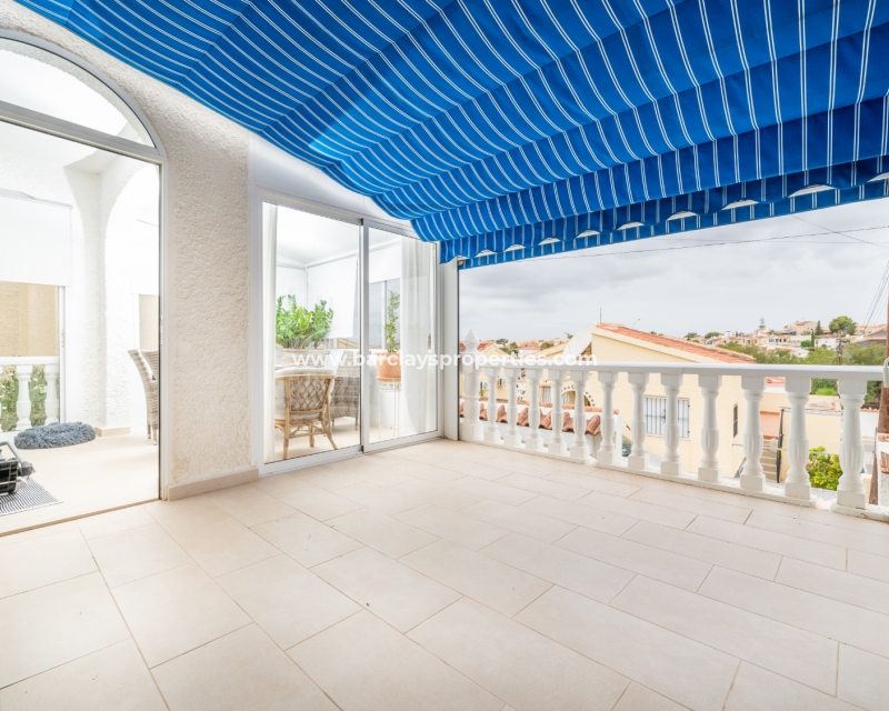 Wederverkoop - Vrijstaande Villa - Urb. La Marina