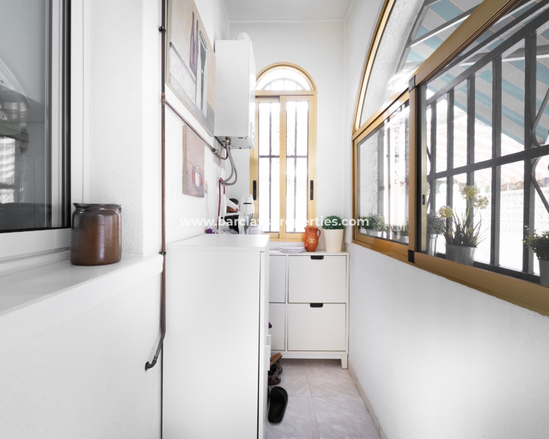 Wederverkoop - Vrijstaande Villa - Urb. La Marina