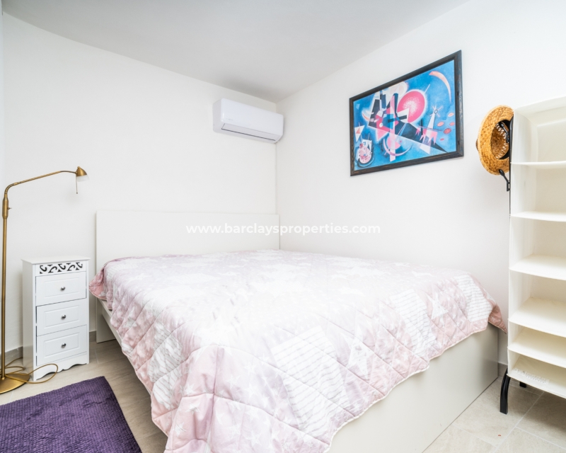 Wederverkoop - Vrijstaande Villa - Urb. La Marina