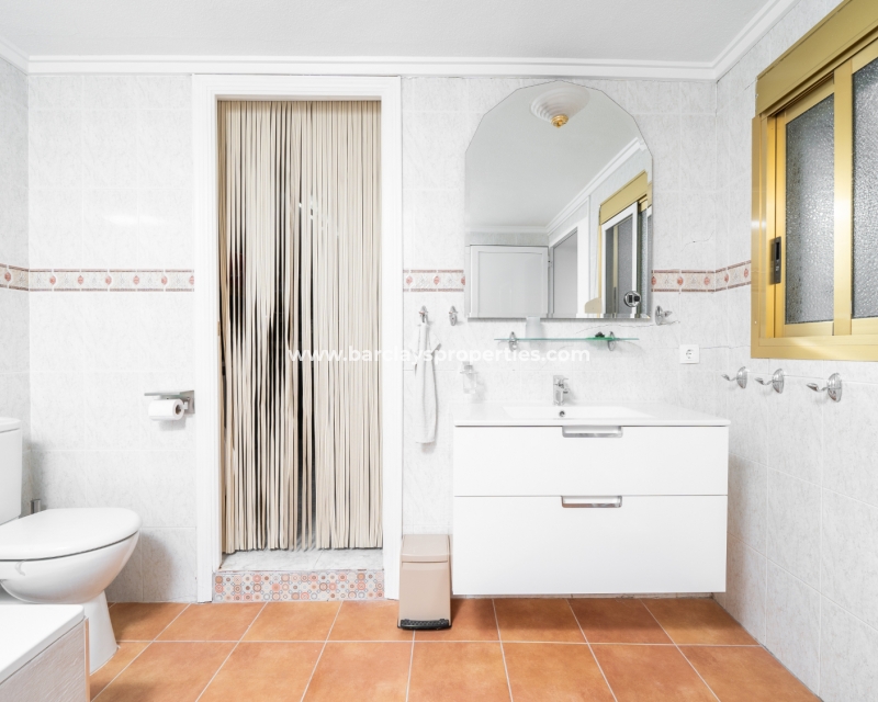 Wederverkoop - Vrijstaande Villa - Urb. La Marina