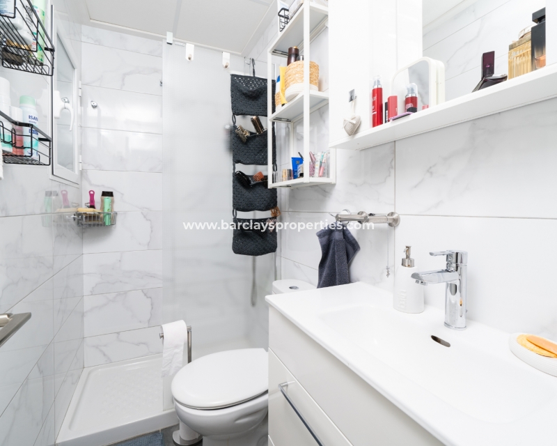 Wederverkoop - Vrijstaande Villa - Urb. La Marina