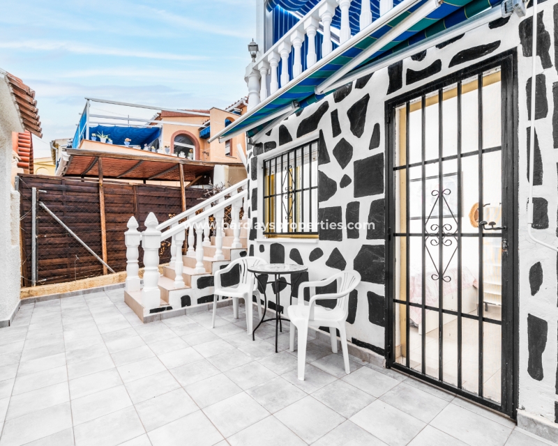 Wederverkoop - Vrijstaande Villa - Urb. La Marina