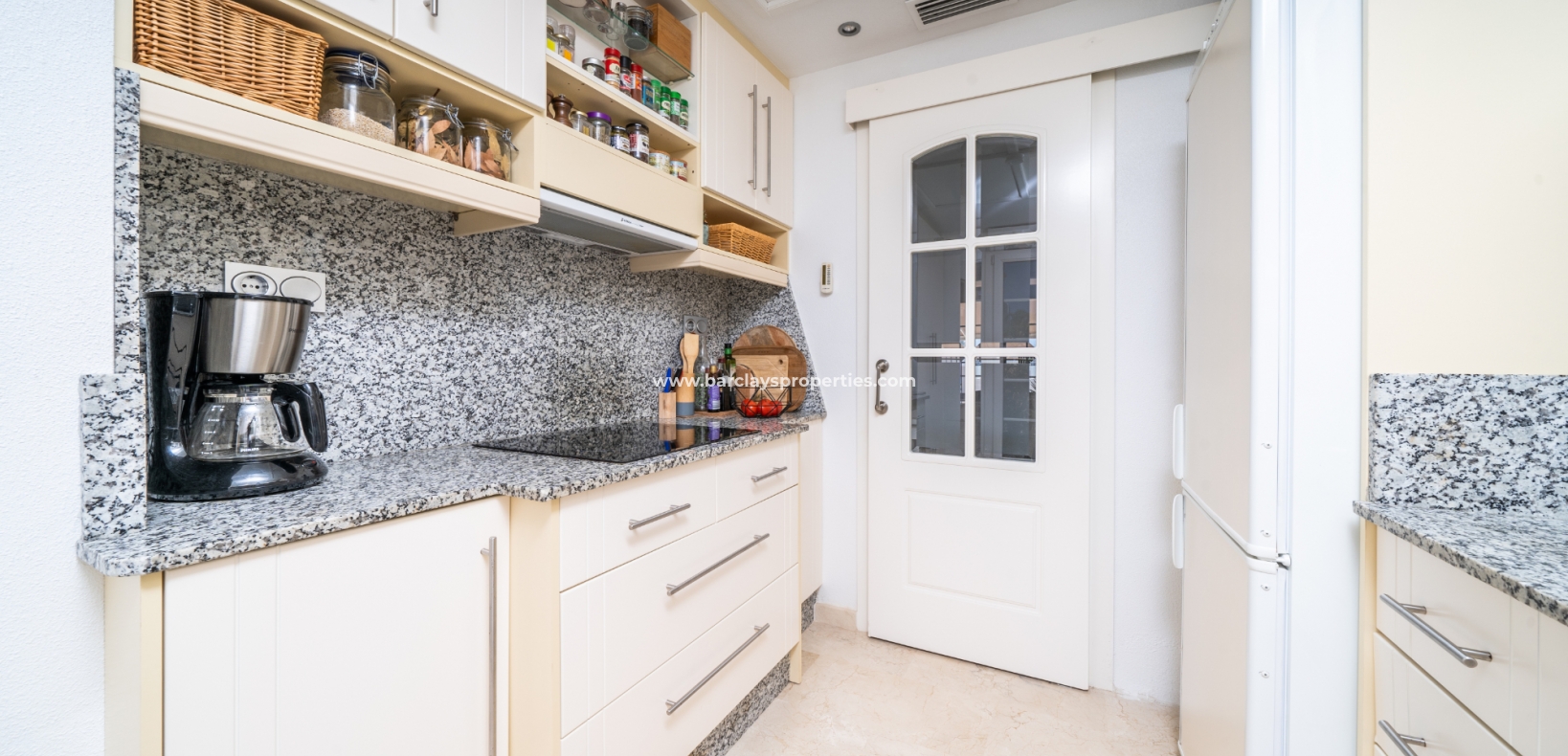 Wederverkoop - Vrijstaande Villa - Urb. La Marina