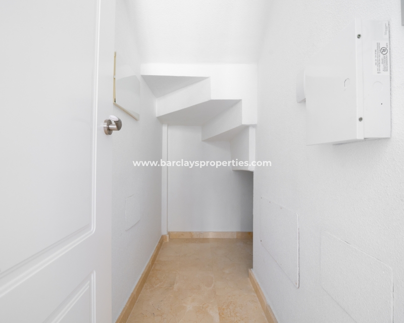 Wederverkoop - Vrijstaande Villa - Urb. La Marina