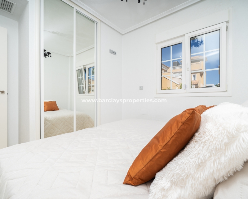 Wederverkoop - Vrijstaande Villa - Urb. La Marina