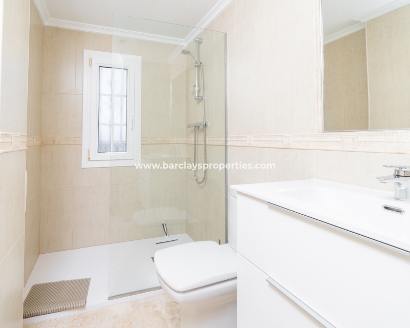 Wederverkoop - Vrijstaande Villa - Urb. La Marina