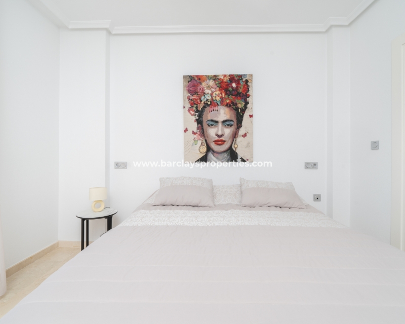 Wederverkoop - Vrijstaande Villa - Urb. La Marina