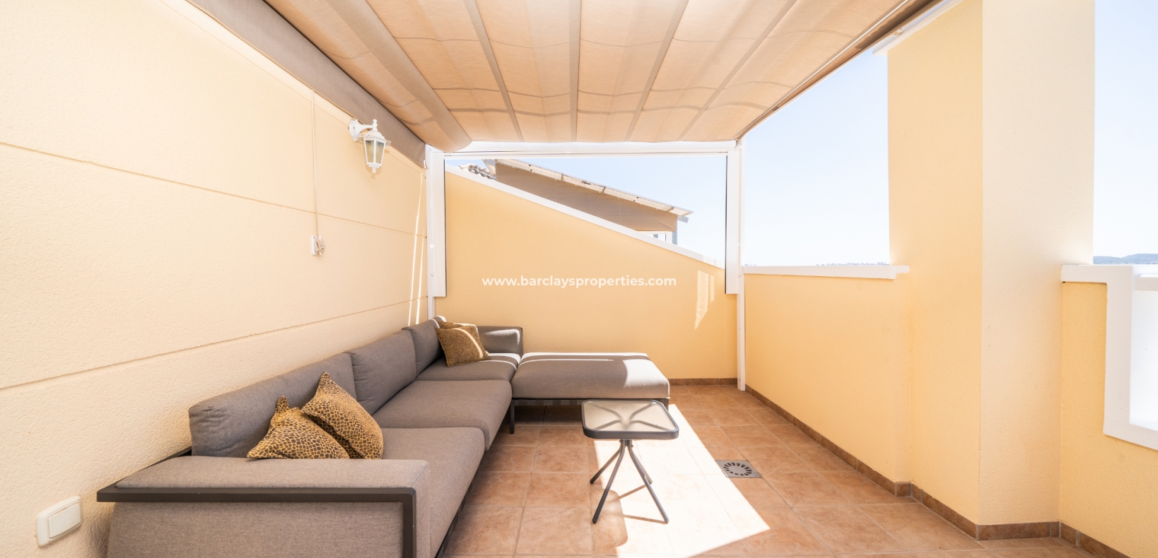 Wederverkoop - Vrijstaande Villa - Urb. La Marina