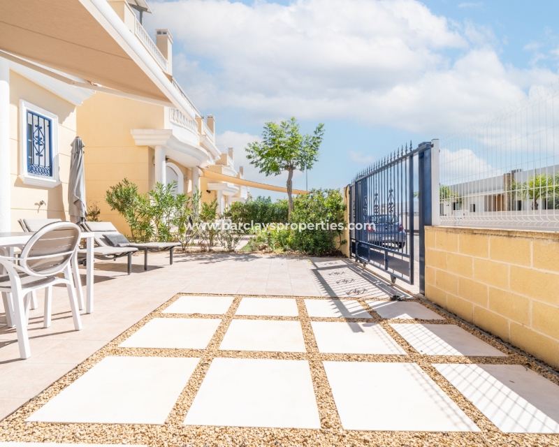 Wederverkoop - Vrijstaande Villa - Urb. La Marina