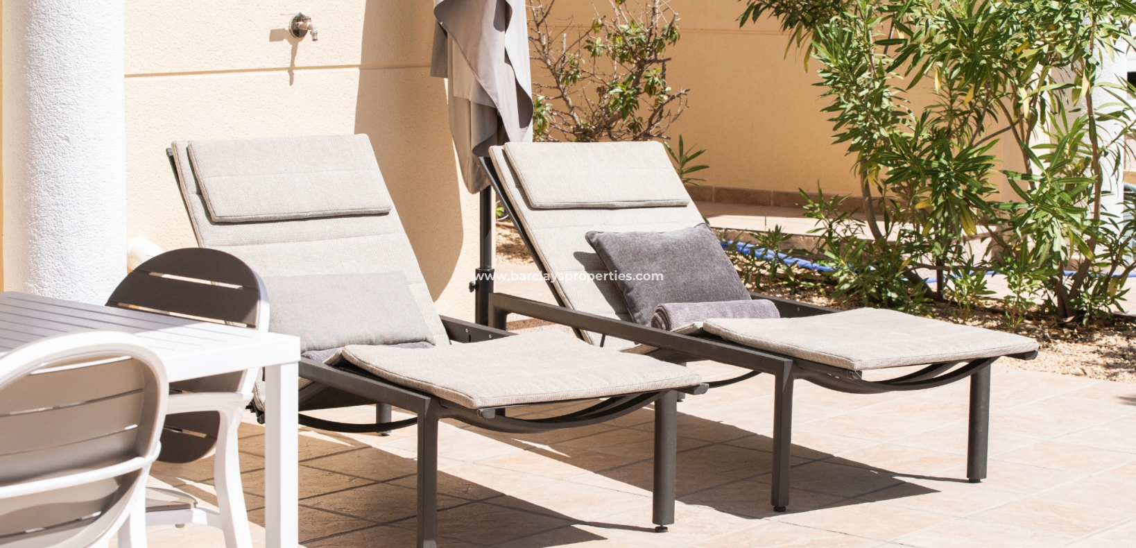 Wederverkoop - Vrijstaande Villa - Urb. La Marina