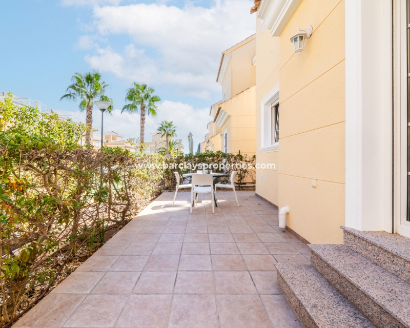 Wederverkoop - Vrijstaande Villa - Urb. La Marina