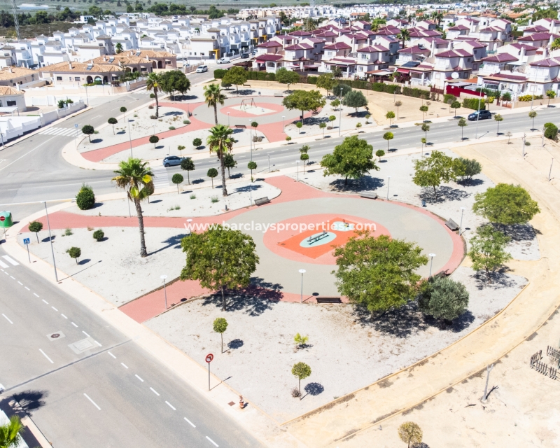 Wederverkoop - Vrijstaande Villa - Urb. La Marina