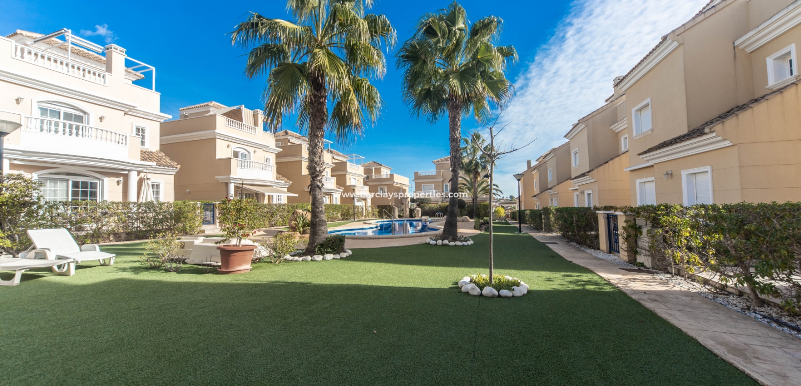 Wederverkoop - Vrijstaande Villa - Urb. La Marina