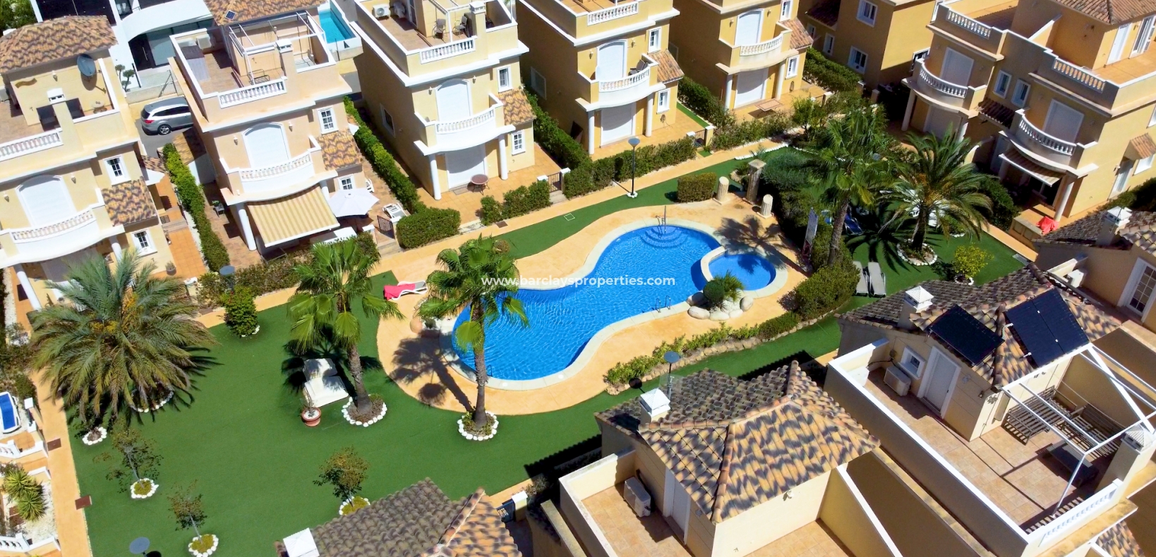 Wederverkoop - Vrijstaande Villa - Urb. La Marina