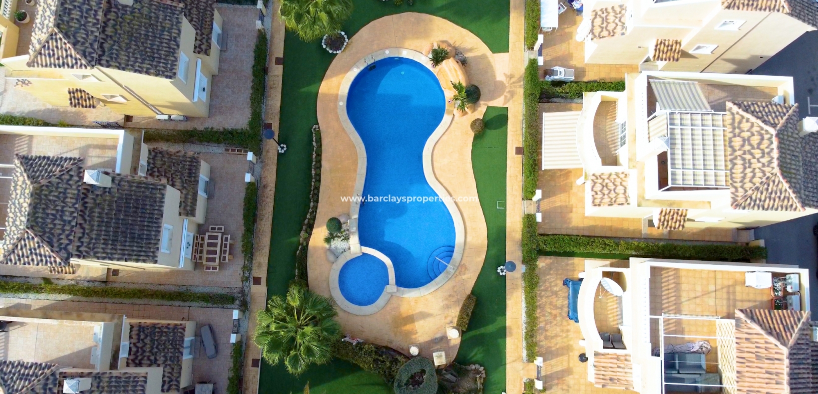 Wederverkoop - Vrijstaande Villa - Urb. La Marina