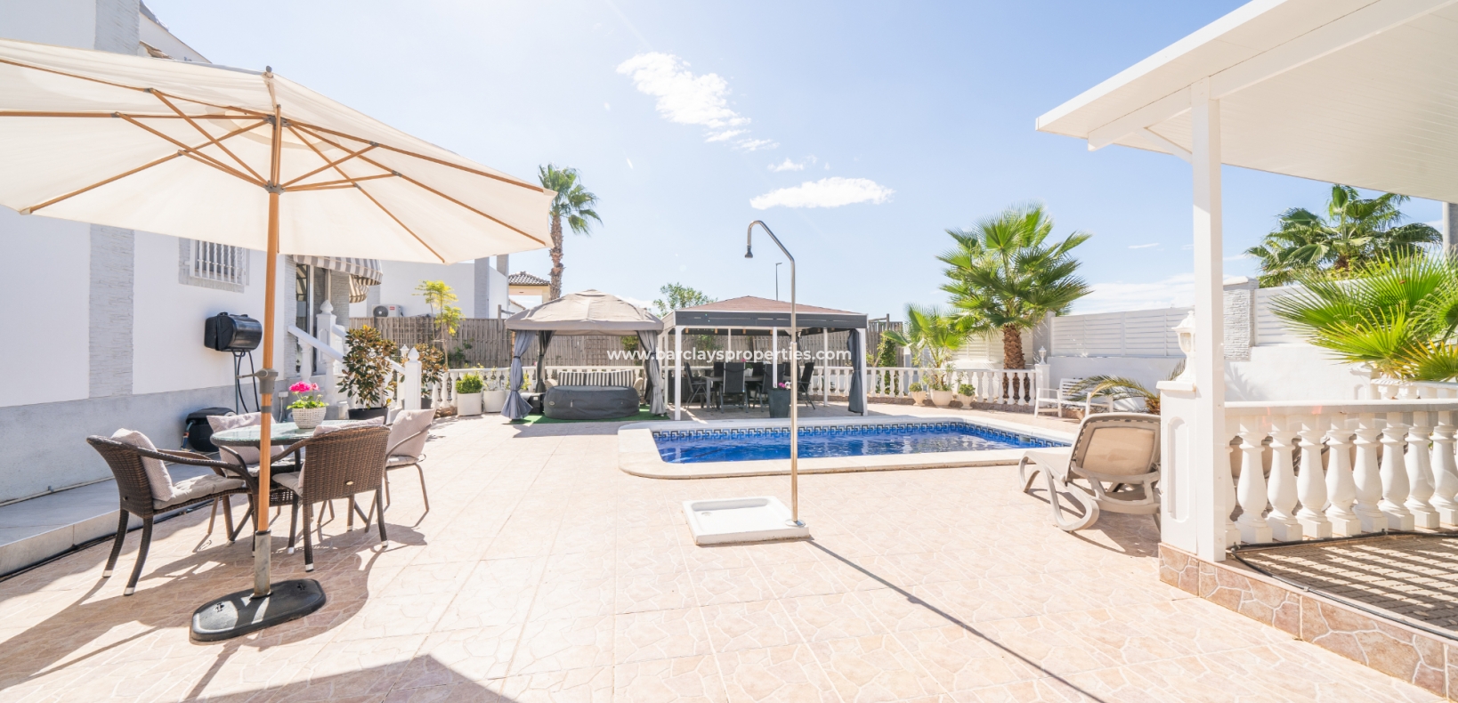 Wederverkoop - Vrijstaande Villa - Urb. La Marina