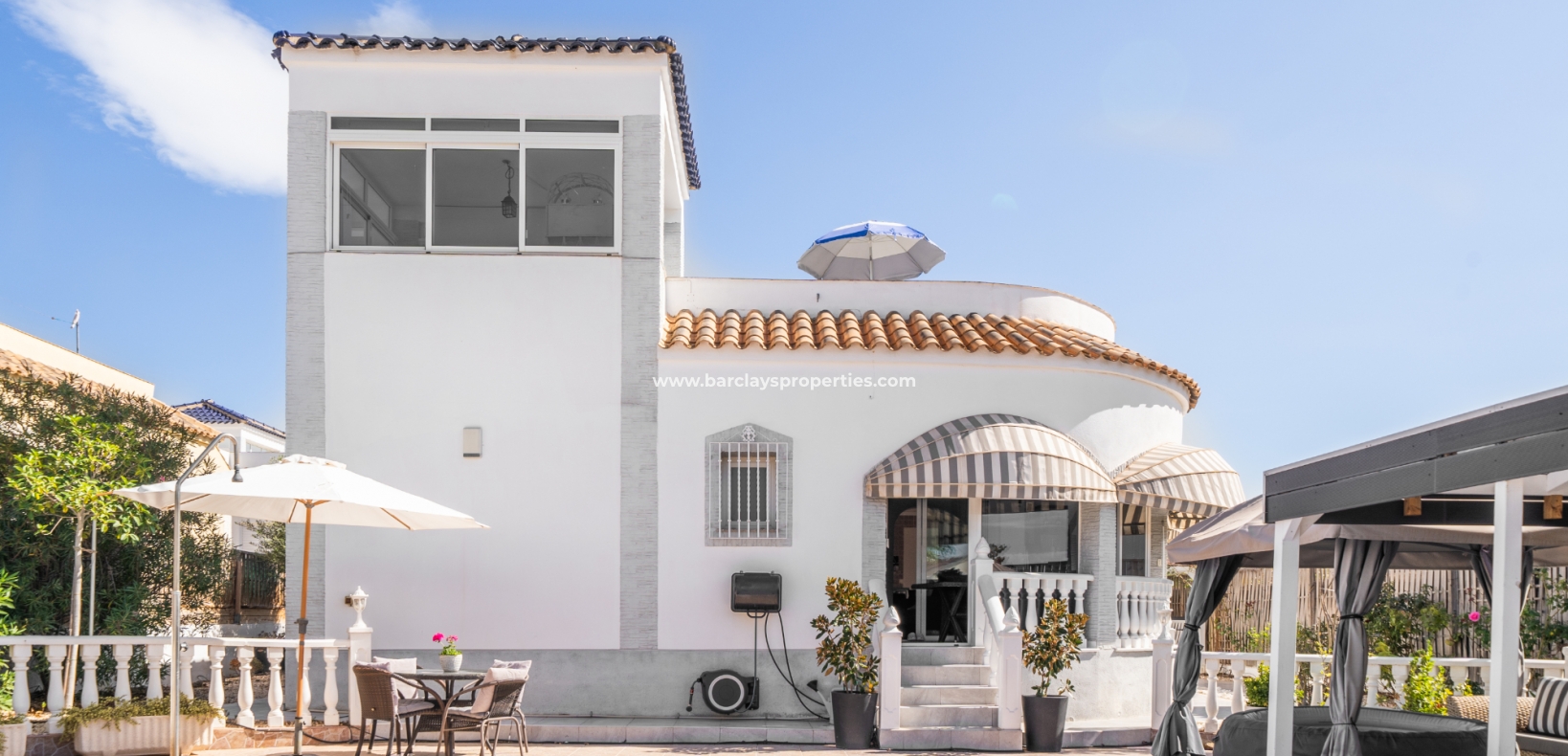 Wederverkoop - Vrijstaande Villa - Urb. La Marina